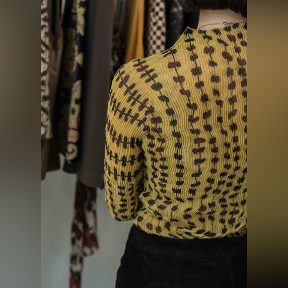 Issey Miyake Chiffon Pleats Top - Picture 1 of 10